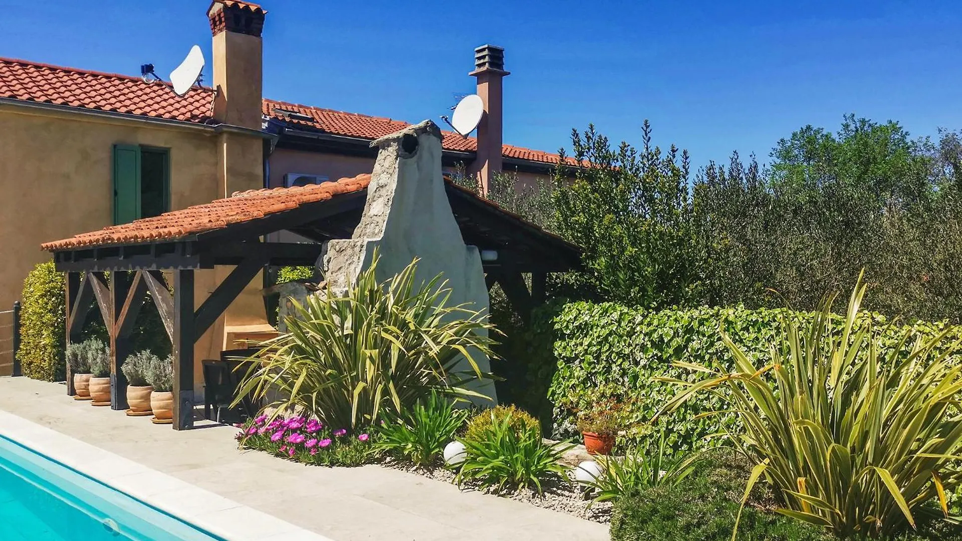 3 Bedroom Beautiful Home In Malinska Holiday home
