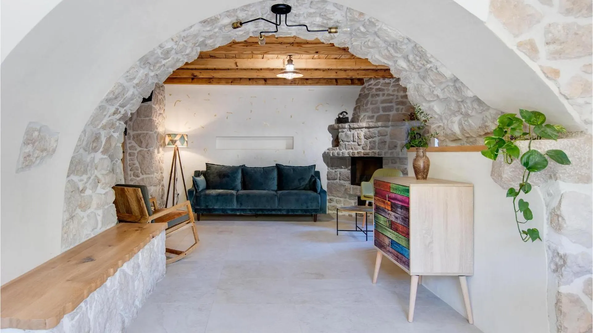 Holiday home 3 Bedroom Beautiful Home In Malinska