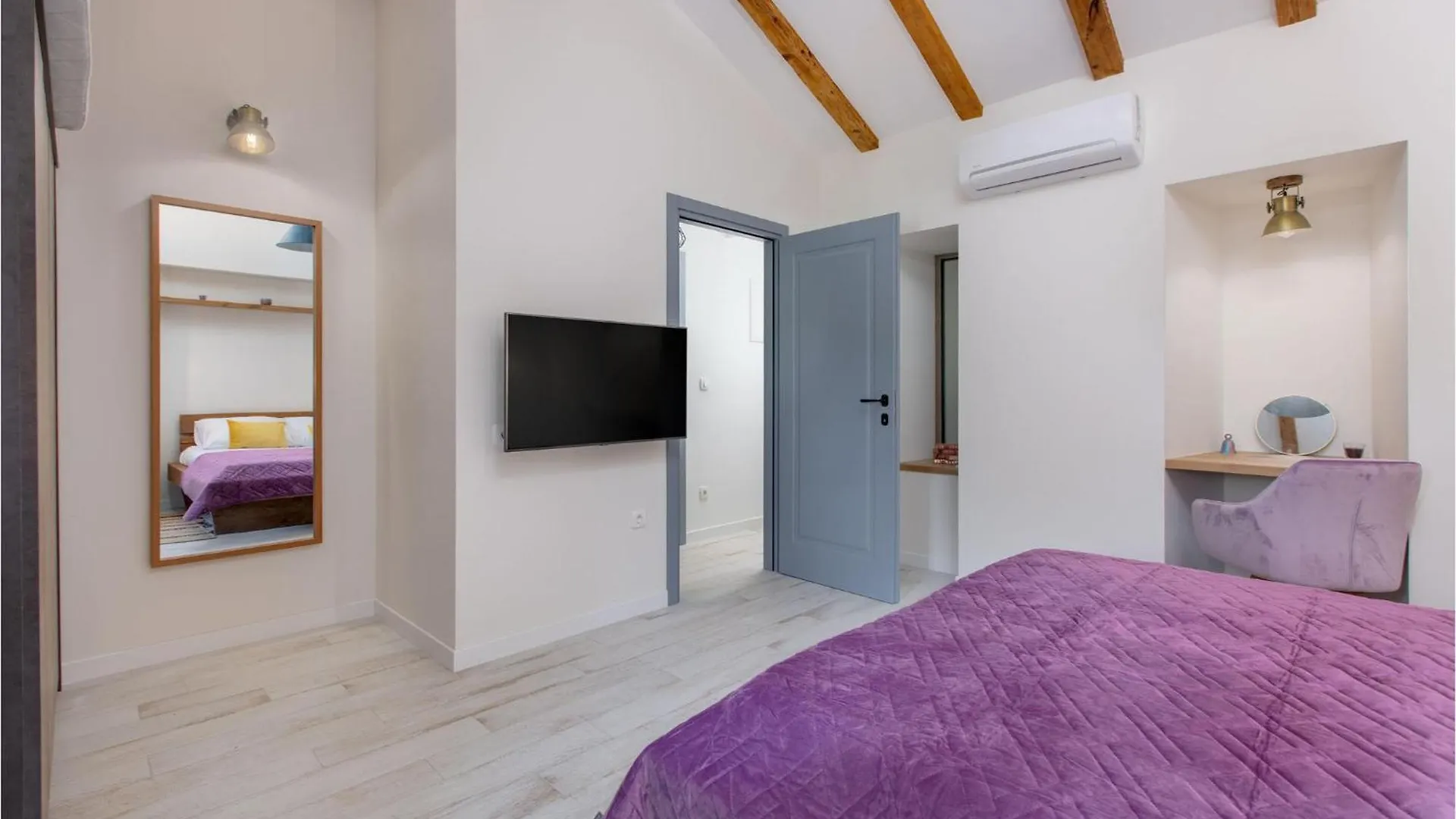 Holiday home 3 Bedroom Beautiful Home In Malinska