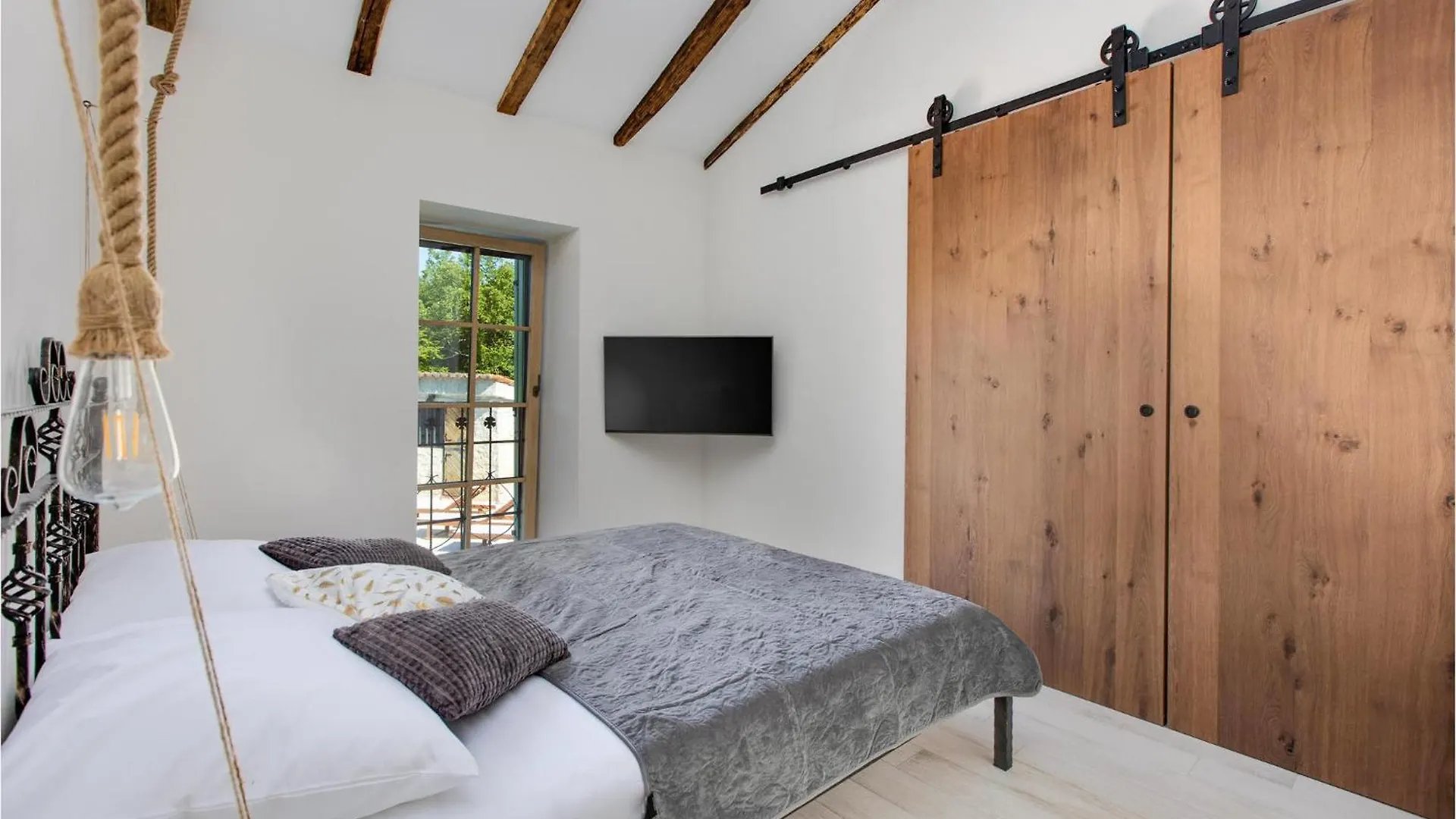 3 Bedroom Beautiful Home In Malinska Croatia